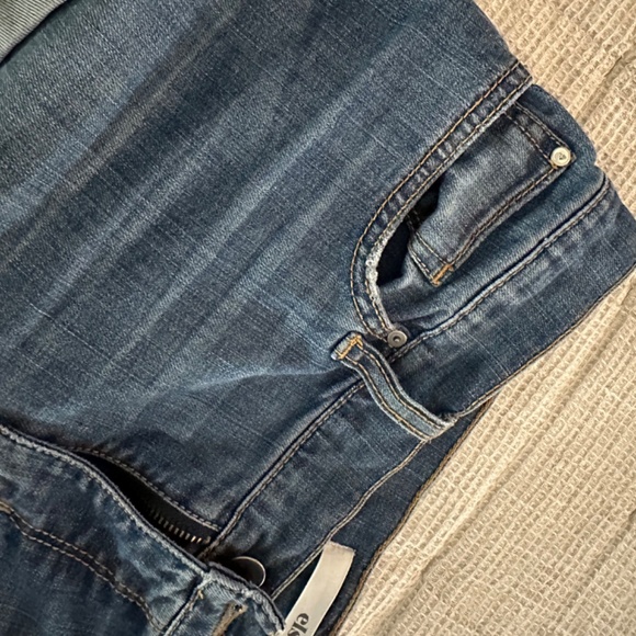 else women’s denim shorts - Picture 8 of 15